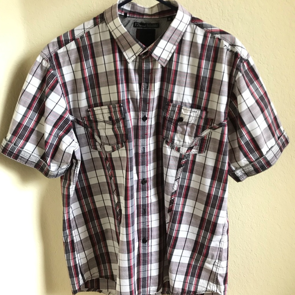 7 Diamonds casual button down shirt